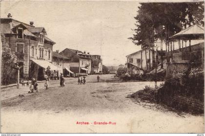 CPA ARCHES - Grande RUE (119051)