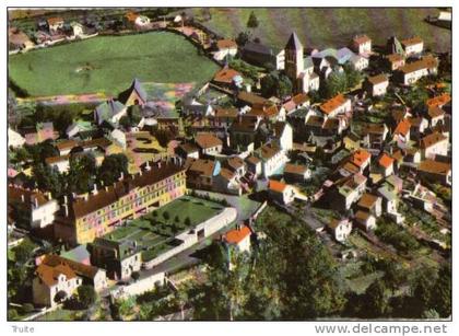 ARPAJON-SUR-CERE VUE AERIENNE SUR LE GROUPE SCOLAIRE