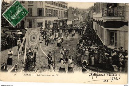 CPA ARRAS - La Procession (220214)