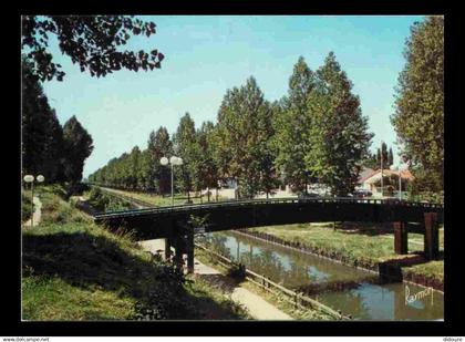 93 - Aulnay sous Bois - Le Canal de l'Ourcq - Pont du Jardin perdu - Les Pavillons sous Bois - CPM - Voir Scans Recto-Ve