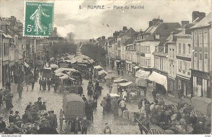 CPA Aumale Place du Marché