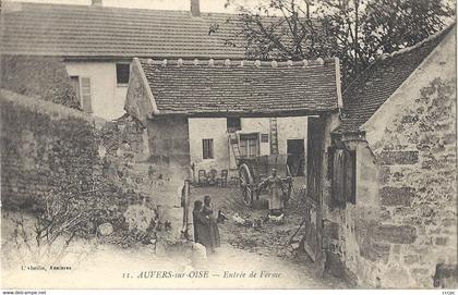 CPA Auvers-sur-Oise Entrée de Ferme