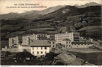 CPA Vue generale des Casernes de Barcelonnette (922025)