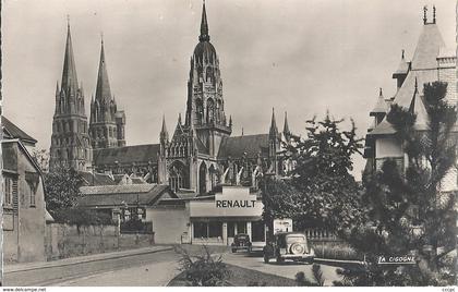 CPSM Bayeux La Cathédrale