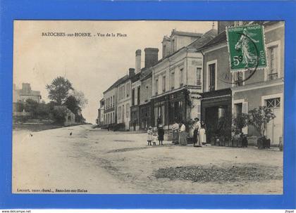 61 ORNE - BAZOCHES SUR HOENE Vue de la Place (voir descriptif)