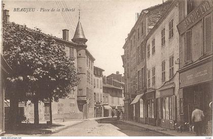 CPA Beaujeu Place de la Liberté