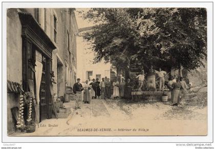 BEAUMES DE VENISE (84) - INTERIEUR DU VILLAGE