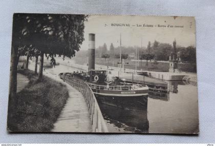 Bougival, les écluses, sortie d'un convoi, Yvelines 78