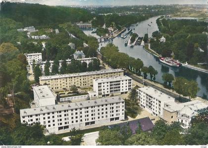 CPM Bougival Les Nouvelles Cités vue aérienne