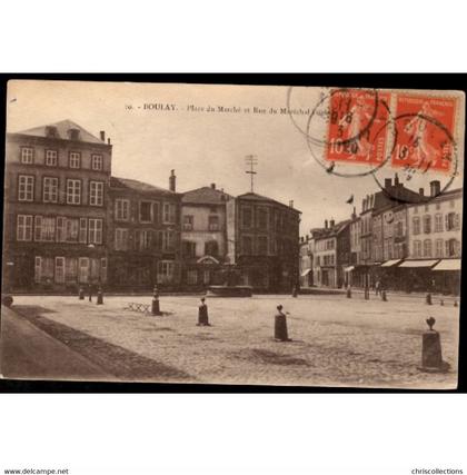 57 - BOULAY (Moselle) - Place du Marché et Rue du Maréchal Foch - Café DIETRICH LORRAIN