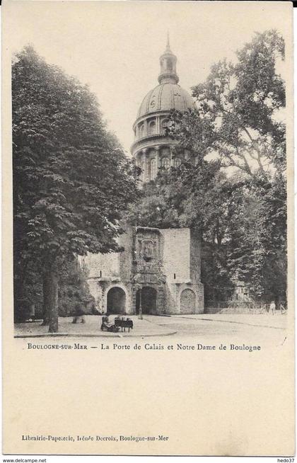 Boulogne-sur-Mer - La Porte de Calais et Notre-Dame de Boulogne