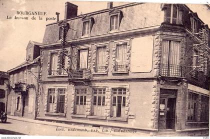 BOURGANEUF LE BUREAU DE LA POSTE