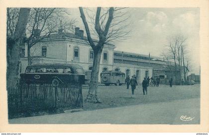 AUDE  BRAM  la gare