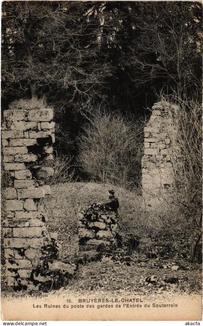 CPA Bruyeres-le-Chatel Les Ruines du poste des gardes FRANCE (1371193)