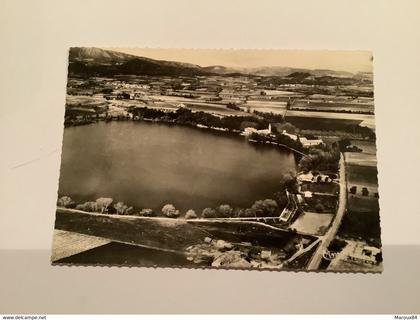 Cpm84 cabrieres d’aiguës l’étang de la bonde vue aérienne