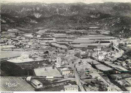 / CPSM FRANCE 84 "Cabrières d'Aigues, vue générale aérienne"