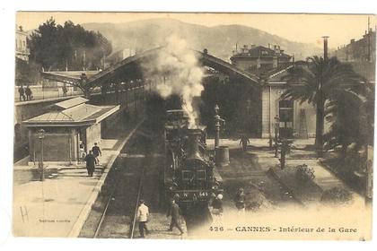 CPA - Cannes - Intérieur de la Gare