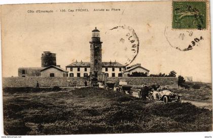 CPA Cote d'Emeraute - Cap FRÉHEL - Arrivée au Phare (243462)