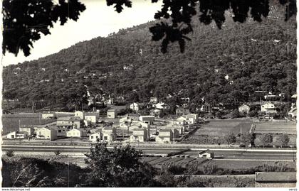 Carte  postale ancienne de CARQUEIRANNE - Le paradis