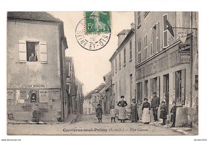 CARRIERES SOUS POISSY - Rue Carnot -