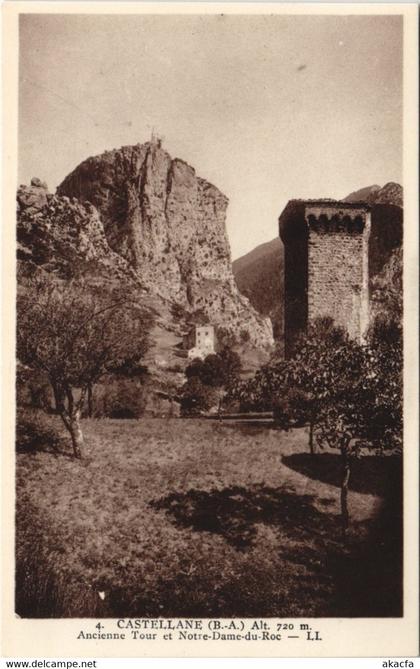 CPA CASTELLANE - Ancienne Tour et Notre-Dame (143082)