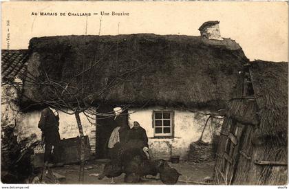 CPA Au Marais de Challans - Une Boutine (112716)