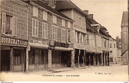 CPA Chaource- Les Arcades FRANCE (1007375)