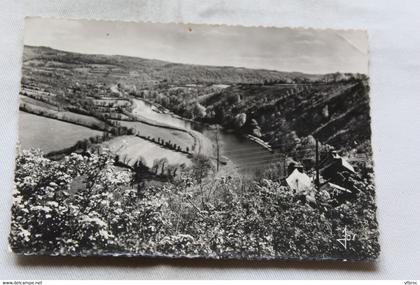 Cpm 1955, Chateauneuf du Faou, des jardins fleuris de Belle Vue, Finistère 29