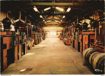 CPM CHATEAUNEUF-sur-CHARENTE Distillerie Charentaises - Societe Vaud (1169129)