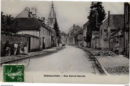 CPA CHATEAUVILLAIN - Rue Amiral Decres (270429)