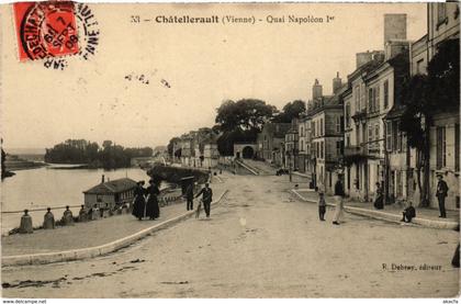 CPA CHATELLERAULT - Quai Napoléon (111826)