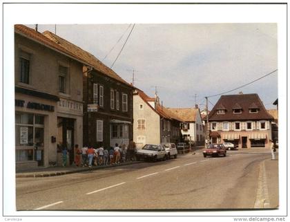 CP - CHATENOIS LES FORGES (90),  LE CENTRE DU VILLAGE