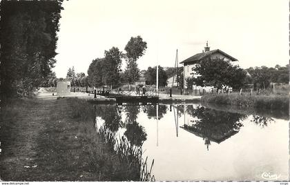 CPSM Chatillon Coligny L'écluse