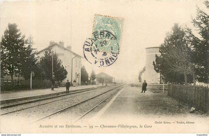 CHEVANNES VILLEFARGEAU la gare