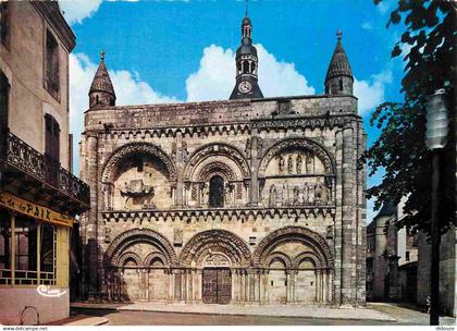 86 - Civray - Eglise Saint Nicolas - CPM - Voir Scans Recto-Verso