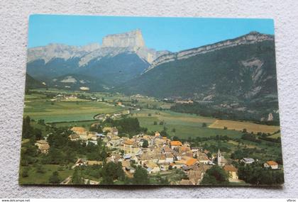 Cpm, Clelles, vue générale et mont Aiguille, Isère 38