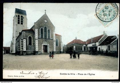 CPA - Carte Postale - France - Combs la Ville - Place de l'Eglise - 1905 (CP19419OK)