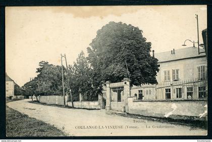 CPA - Carte Postale - France - Coulanges la Vineuse - La Gendarmerie (CP21972)