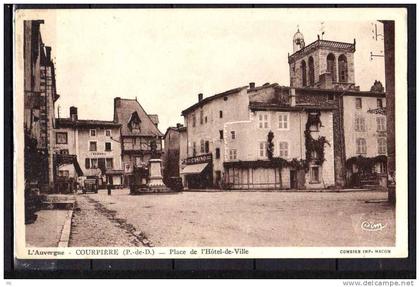 63 - Courpière - Place de l'Hotel-de-Ville - L'Auvergne