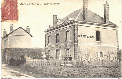 Carte  POSTALE  ANCIENNE de COURTALAIN - Hotel de la gare