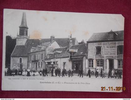 CPA - Courtalain - Procession de la Fête-Dieu