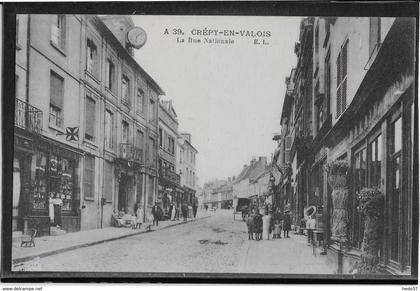 Crepy en Valois - La rue Nationale