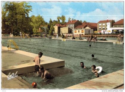 Carte Postale Ancienne de CREUTZWALD-La piscine municipale