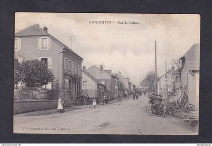 Danjoutin (90) La Rue de Belfort ( animée Ed. Schmitt )