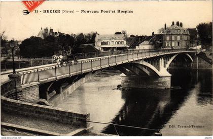 CPA DECIZE Nouveau Pont et Hospice Nievre (100176)