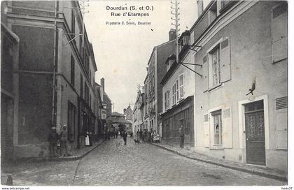 Dourdan - Rue d'Etampes