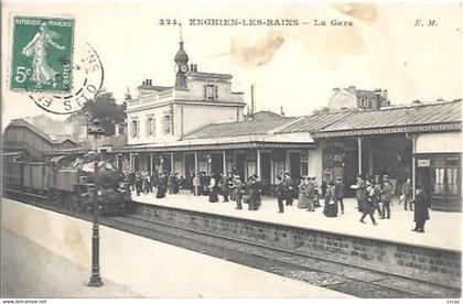 CPA Enghien-les-Bains La Gare