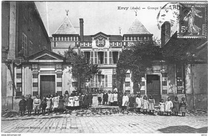 Carte Postale Ancienne de ERVY LE CHATEL-Le Groupe Scolaire