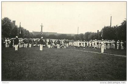 - ref F200 - oise -  carte photo - estree saint denis - estree st denis - gymnastes et fanfare -  carte photo bon etat