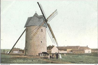 CPA Etaples Le Vieux Moulin